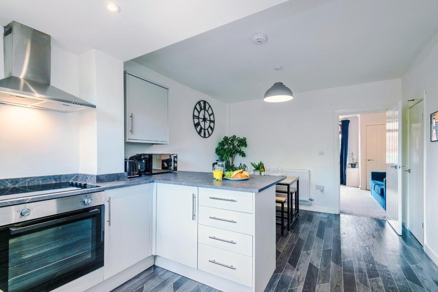 Manchester - Terraced Cottage ภายนอก รูปภาพ